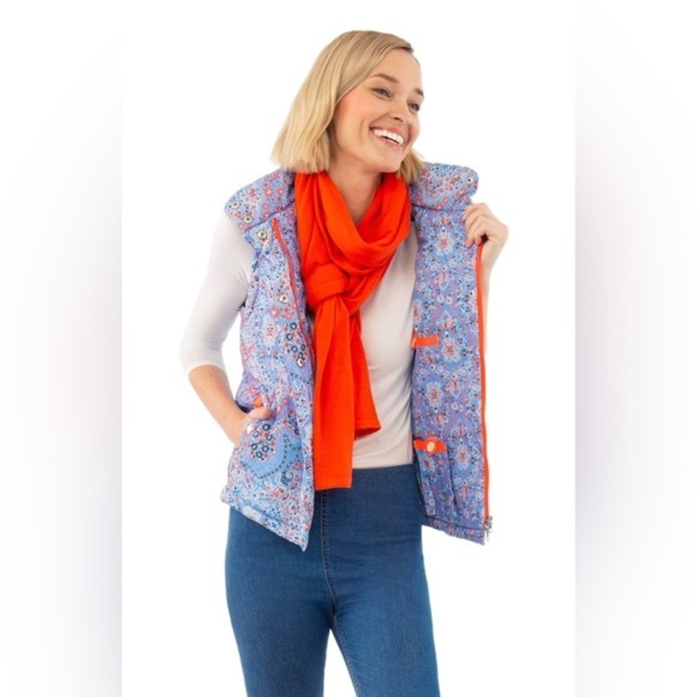 NWT Gretchen Scott The Puffer Vest - Pleasantly Paisley size xs